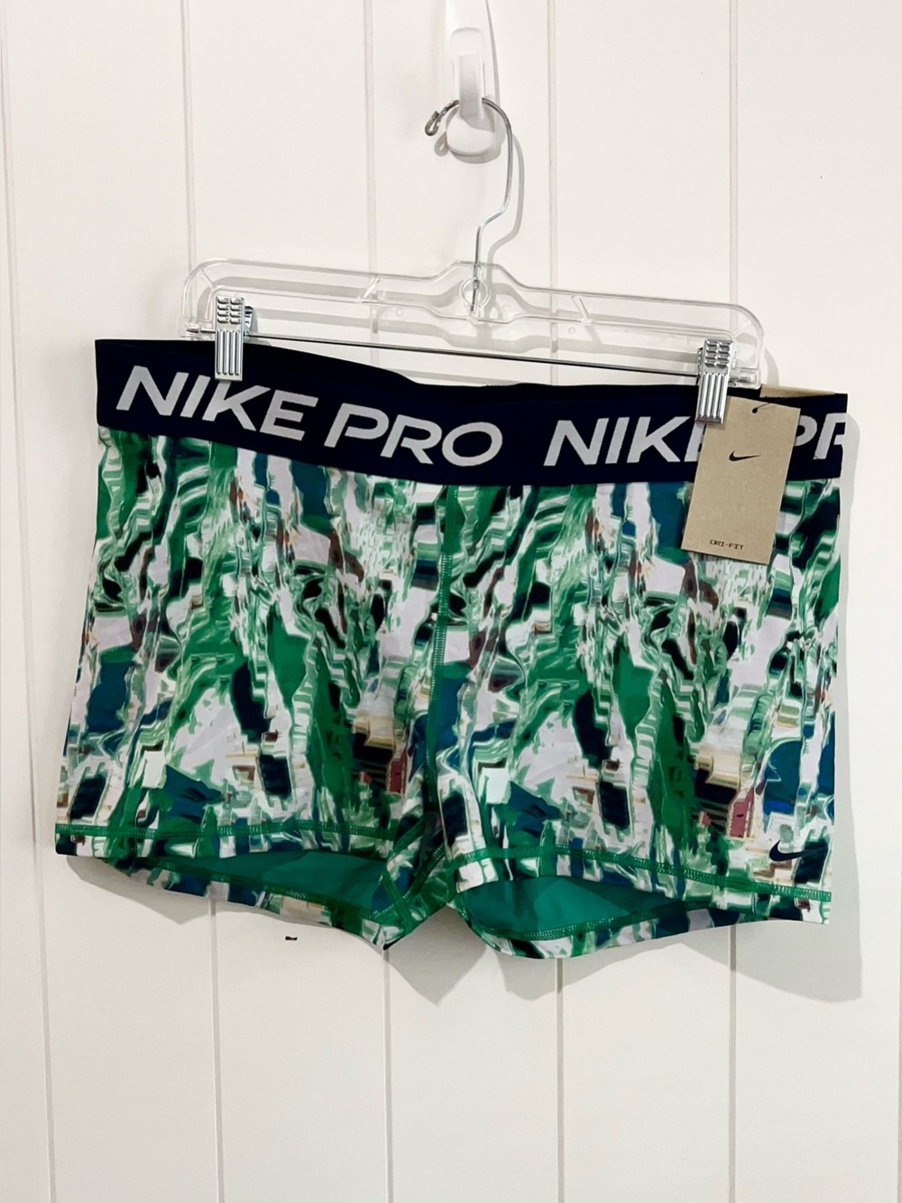 Nike Pro NWT Shorts Training Dri Fit Biker Size XXL Green White Black